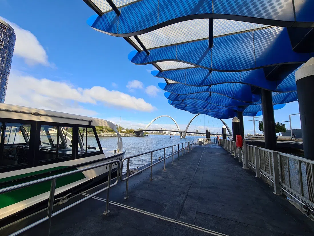 Transperth Ferry (Rute 300, Elizabeth Quay til Mends Street), Perth