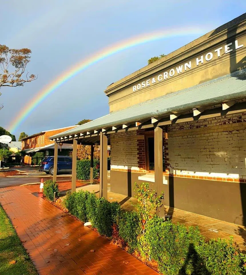Rose & Crown Hotel, Perth