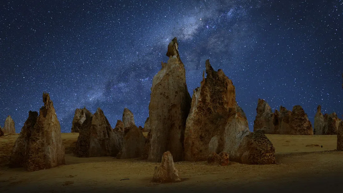 Blue Tongue Photography Tours — Pinnacles Twilight, Perth